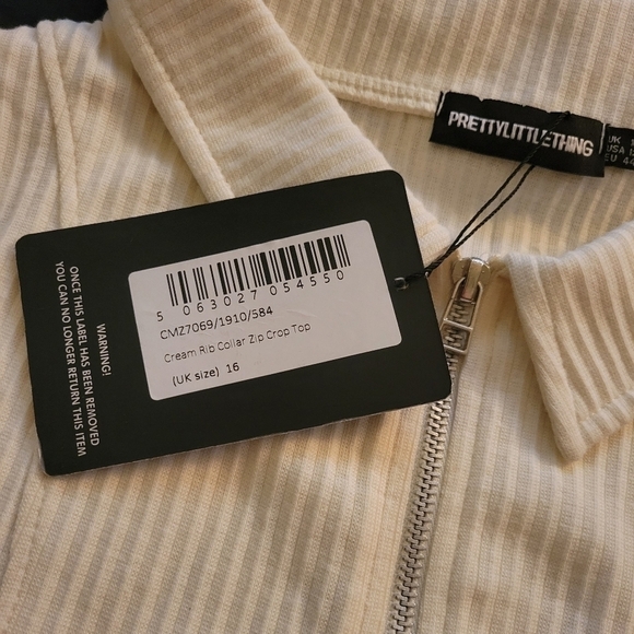 NWT Pretty Little Thing Cream Rib Collar Zip Crop Top - Picture 12 of 12